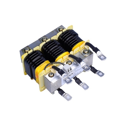 Motors AC line reactor to protect VFD, and to reduce dv/dt